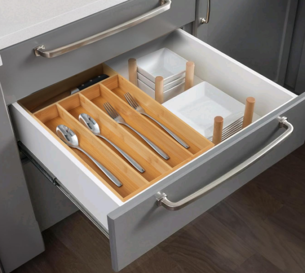 Natural Wood 5-Compartment Cutlery Organizer
